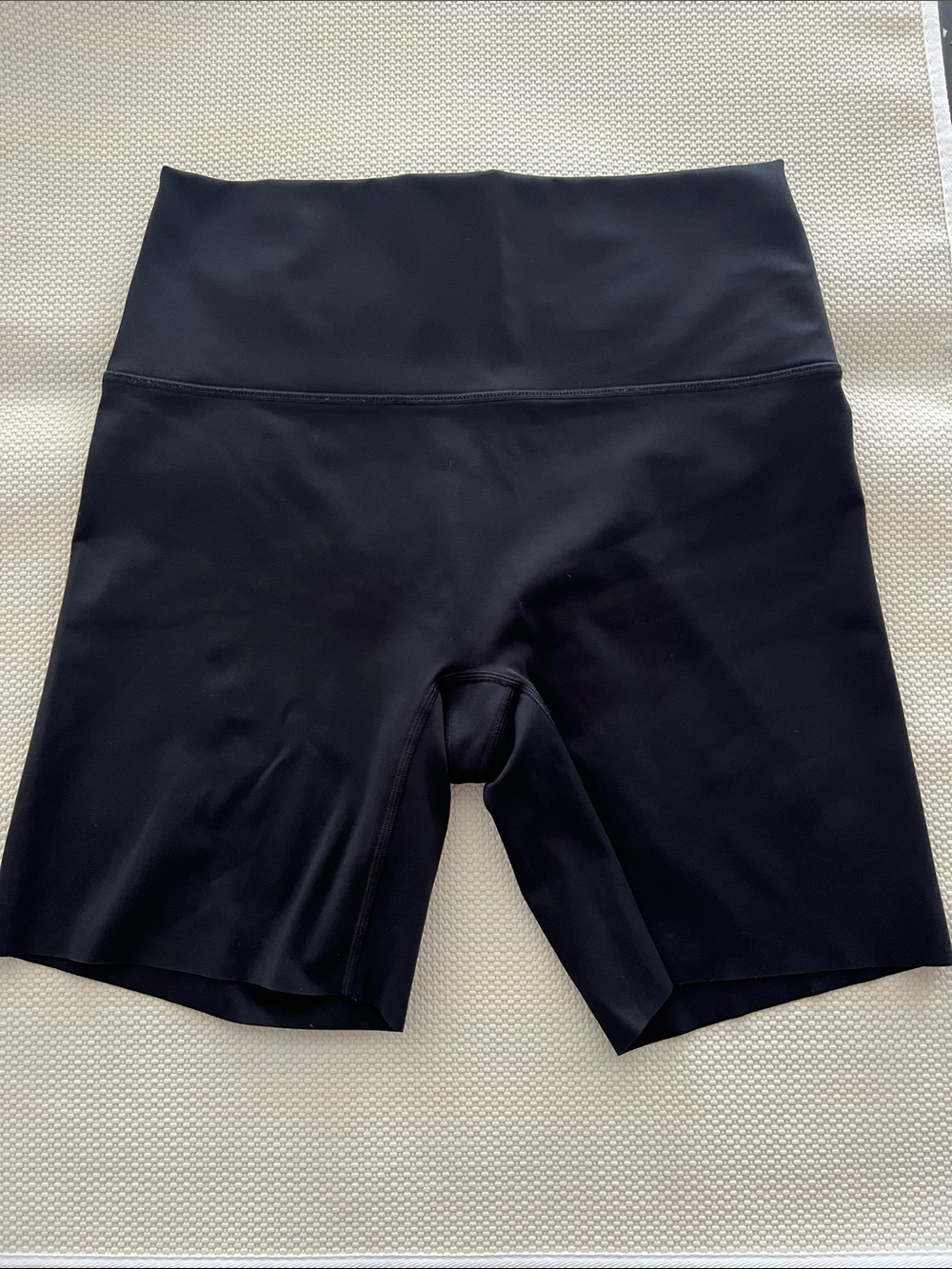Offline by Aerie High-Waist Black Women’s Black 7” Bike Shorts